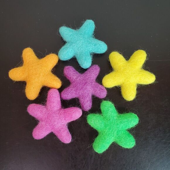 Lovevery Felt Stars ONLY (6 Count) From Companion Play Kit Months 22, 23, 24 - Picture 1 of 3